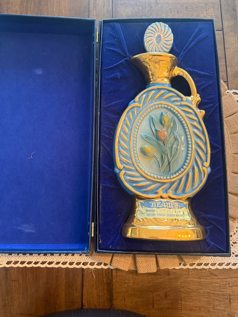 1973 Jim Beam Tulips Decanter in original box